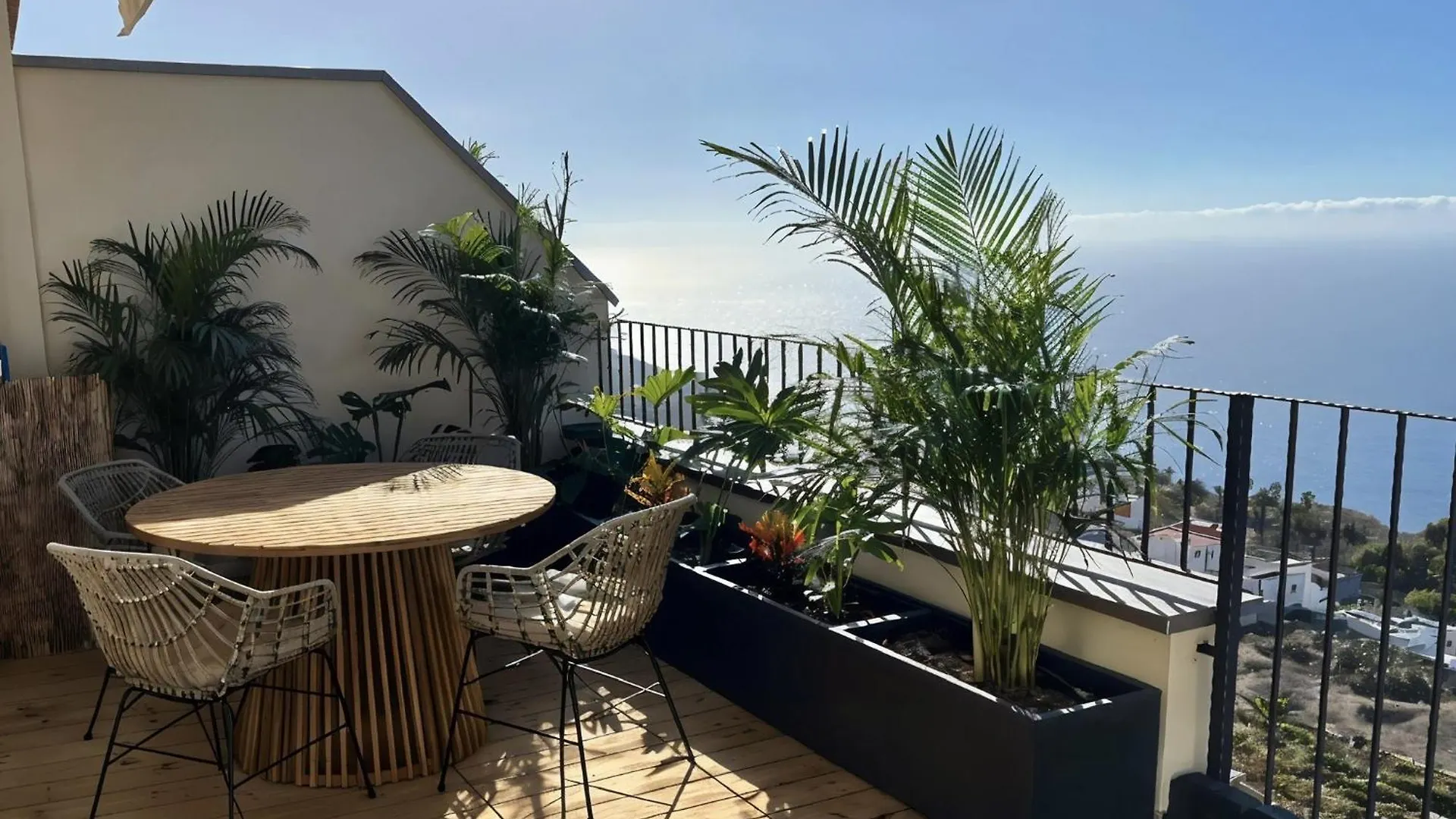 Victoria Dreamhouse - 2Br Seaviews Terrace Apartment La Victoria de Acentejo